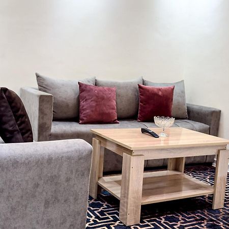 Appartement Spacieux Et Calme A Proximite De La Mer Et La Gare Agdal 拉巴特 外观 照片